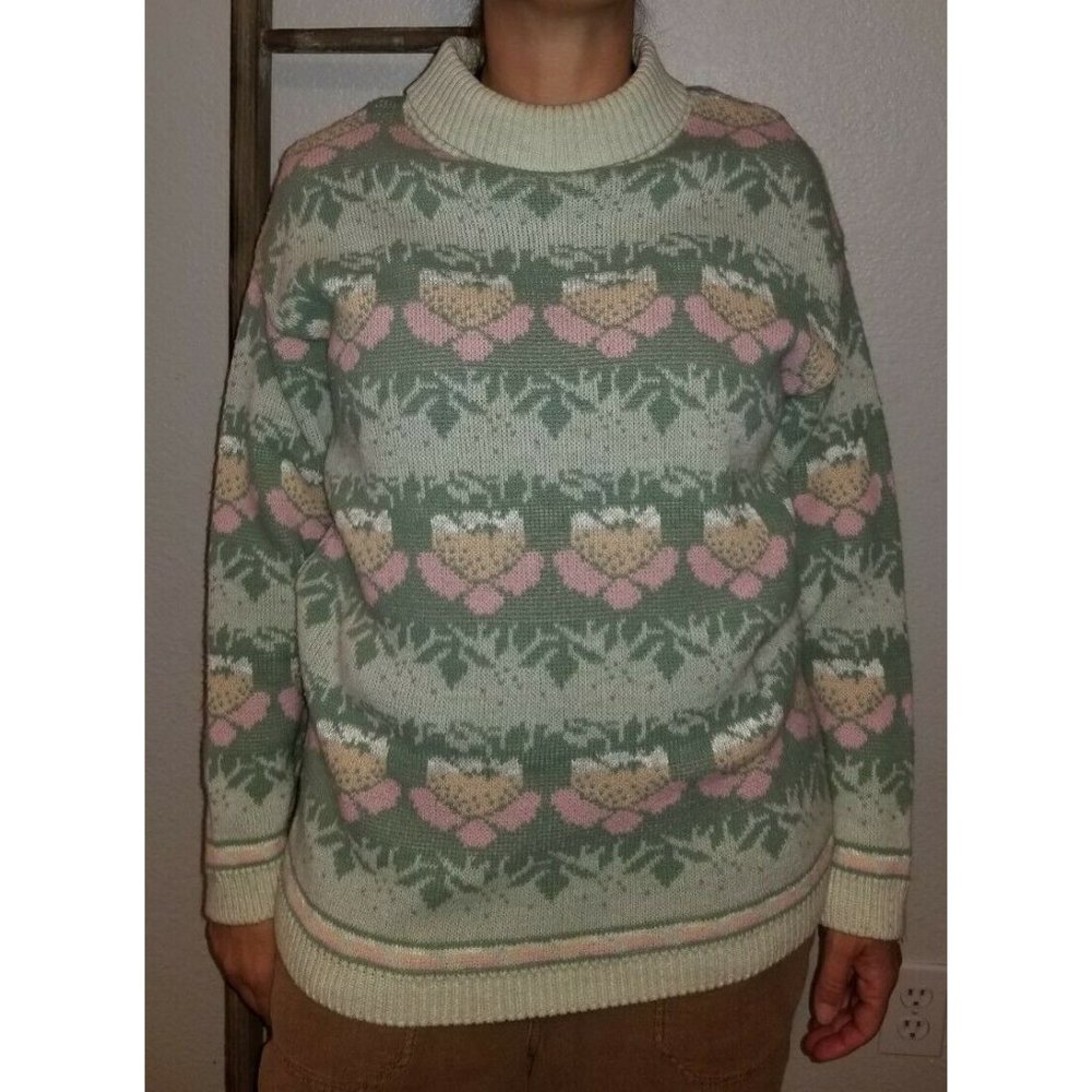 Aileen Green Floral Turtle Neck Sweater Size LARGE